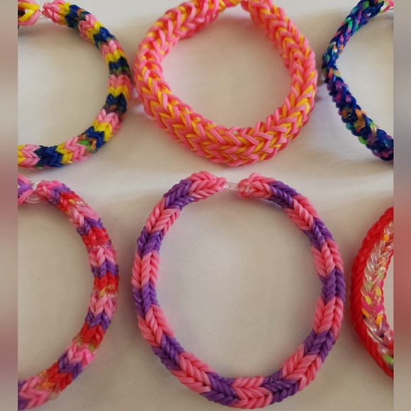 Handmade Pink and Purple Rainbow Loom Bracelet Set - Picture 4 of 5